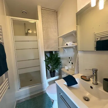 Situe Dans Le Bourg De Saint Martin 44860 아파트